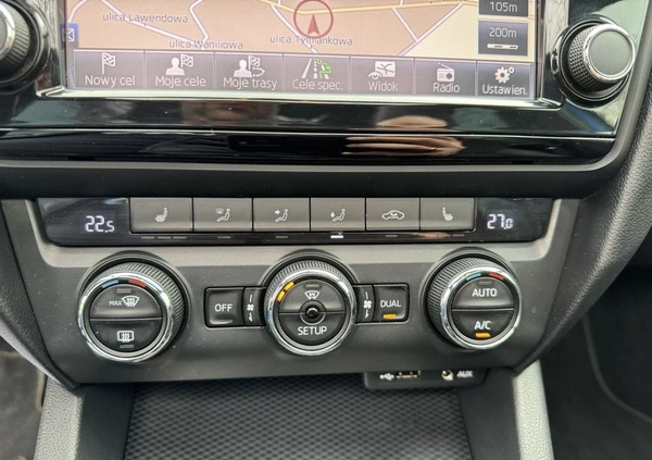 Skoda Octavia cena 42800 przebieg: 385000, rok produkcji 2015 z Radomyśl Wielki małe 466